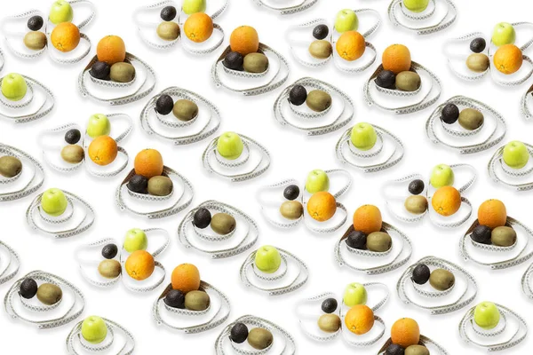 Fundo Branco Variado Frutas Rodeado Por Metro Conceito Dieta Saudável — Fotografia de Stock