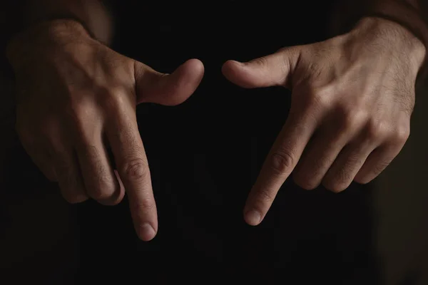 Mãos Masculinas Mostram Gestos Diferentes Movimentos Das Mãos — Fotografia de Stock