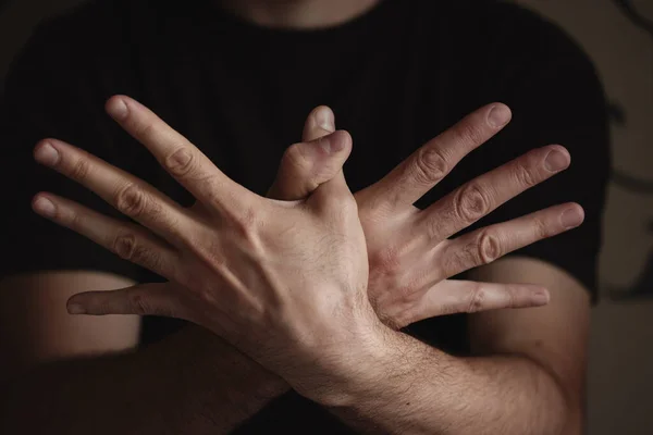 Mãos Masculinas Mostram Gestos Diferentes Movimentos Das Mãos — Fotografia de Stock