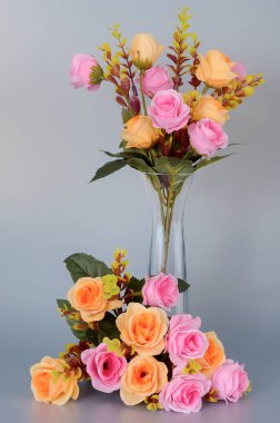 kimyasal buket vazo gri