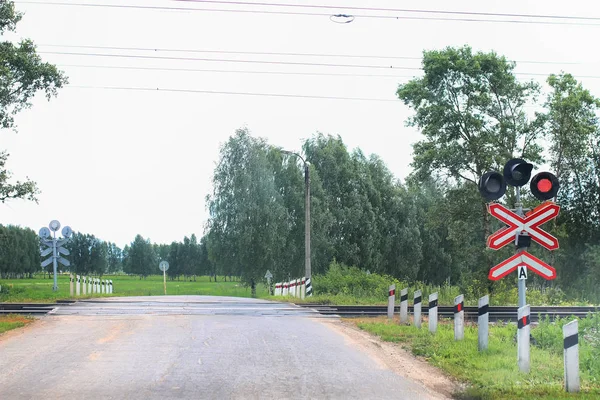 Spoorweg kruising lichten — Stockfoto