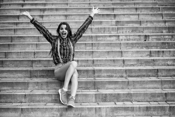 Kız bir palyaço makyaj siyah ve beyaz