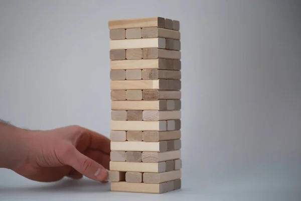 Juego de mesa jenga torre de palos de madera —  Fotos de Stock