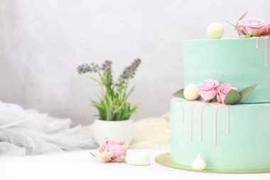 Şekerleme aromalı kek bir tatil için