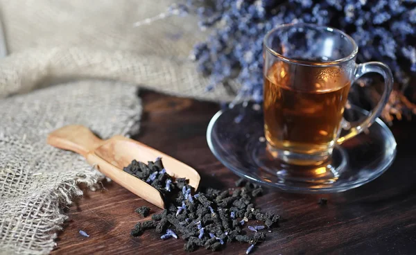 A tálalás táblázat főzött tea — Stock Fotó