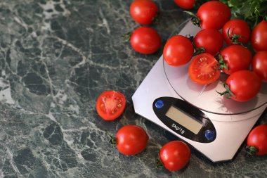 Taze parlak ve sulu domates mutfak