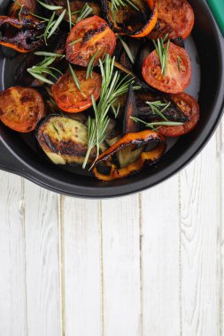 Sebze Izgara pan kızarmış patlıcan ve domates