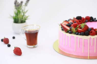 Şekerleme aromalı kek bir tatil için