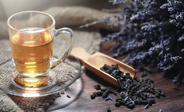 A tálalás táblázat főzött tea — Stock Fotó