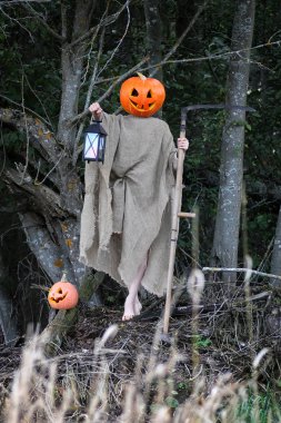 korku tırpan ile kabak