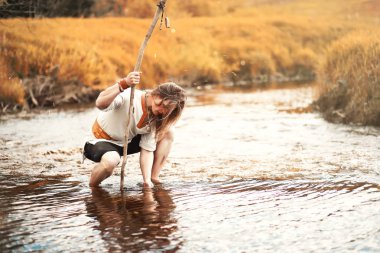 Bir İskandinav biri etnik giysiler