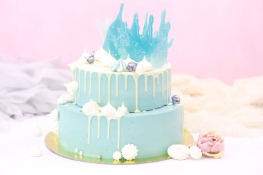 Şekerleme aromalı kek bir tatil için