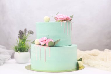 Şekerleme aromalı kek bir tatil için