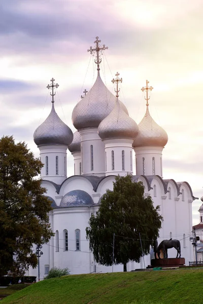 Cathedral on  sunset tree — Stock Photo, Image