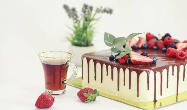 Şekerleme aromalı kek bir tatil için