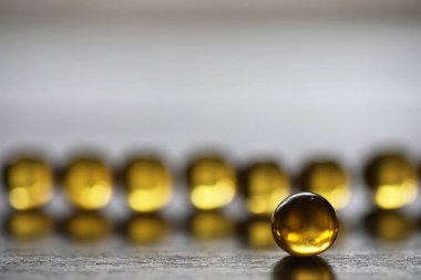 Balık yağı. Medikal Ürünler hastalıklarının tedavisi için. Co