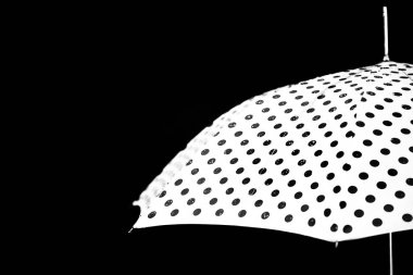 yağmur damla şemsiye izole