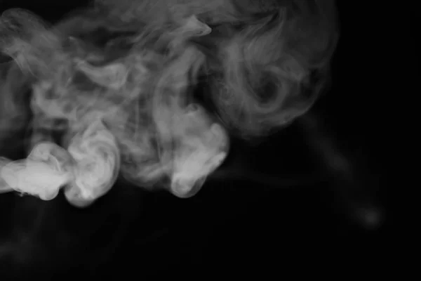 Humo blanco sobre fondo negro. Textura de humo. Clubes de wh — Foto de Stock