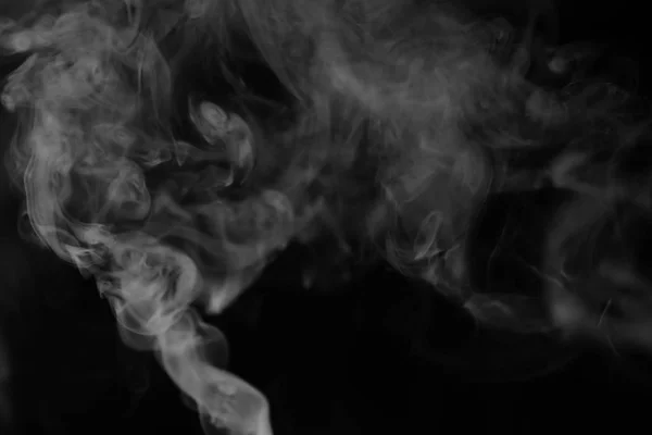 Білий дим на чорному тлі. Текстура диму. клубів — стокове фото