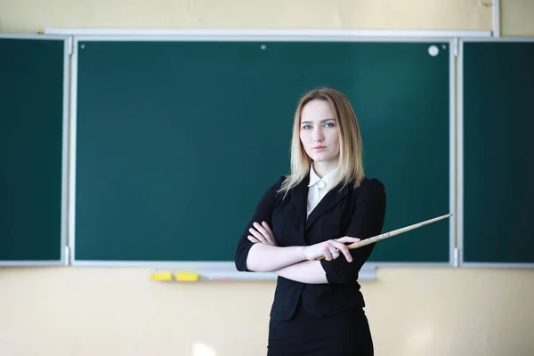 Учительница. Смачные фото учительницей. Фотосессия учителя. Добрая учительница. Учительница 20.