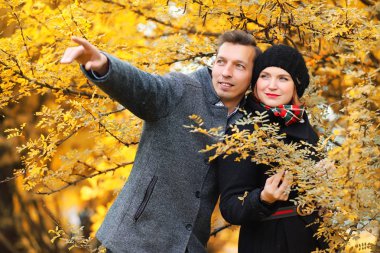 Öğleden sonra sonbahar Park aile
