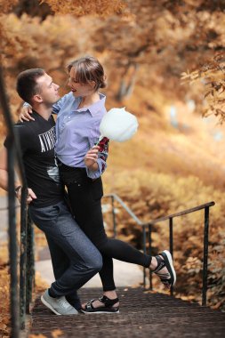 Güzel genç bir çift