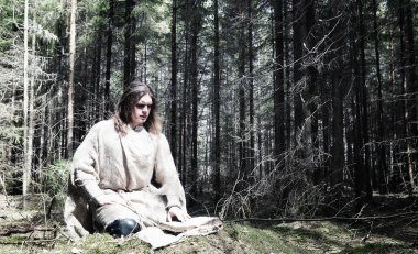 Peri sihirbaz. Bir büyücü bir cam Küre, büyülü bir büyü ile 