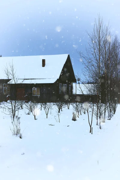 田舎の家冬 — ストック写真
