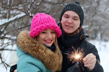 maytap sokakta Çift