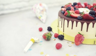 Şekerleme aromalı kek bir tatil için