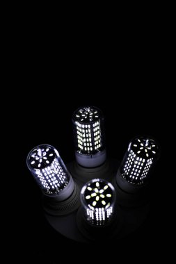 Lamba LED öğeleri. Diyotlar lambalı. Birçok parlak ışıklar 