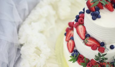 Tatil ve normal bir kahvaltı için şekerleme aromalı kekler.