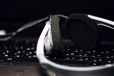 kulaklık kulaklık klavye siyah