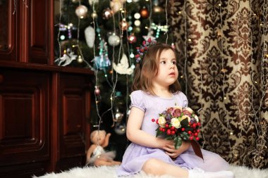 Çocuklar için evde yeni yıl atmosferi