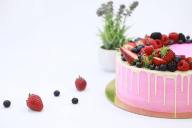 Tatil ve normal bir kahvaltı için şekerleme aromalı kekler.