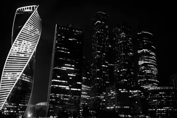 Business center with high skyscrapers — Stock Photo, Image