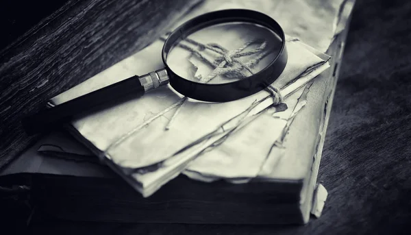 Old Retro Book Table Encyclopedia Old Wooden Countertop Old Book — Stock Photo, Image