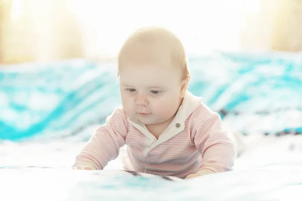 Newborn Baby Lying Soft Bed Children Emotions — Stock Photo, Image