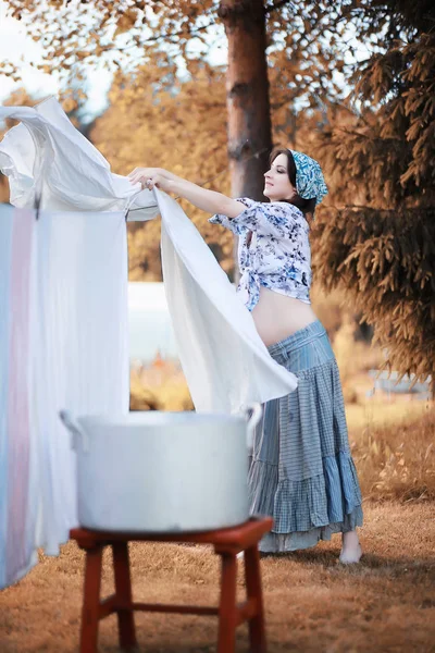 Pregnant Woman Hanging Sheets Rope Drying — Stock Photo, Image