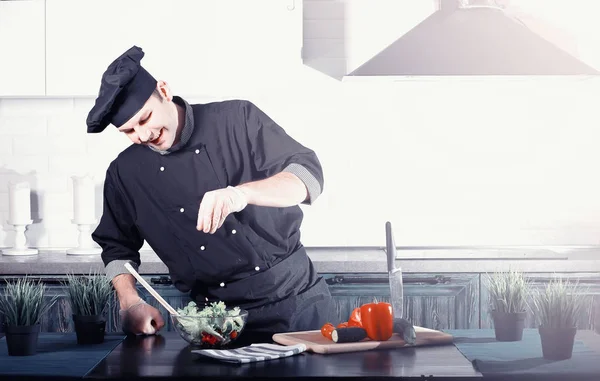 Man Cook Preparing Food Kitchen Table Vegetable — Stock Photo, Image