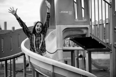 Kız bir palyaço makyaj siyah ve beyaz