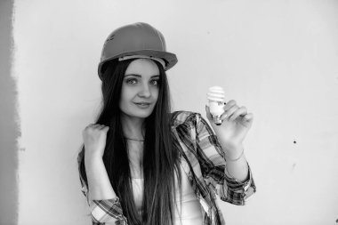 Oluşturucu onarım daire yapar. P bitirme işleri