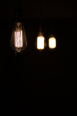 Tungsten filamentli lambalar. Edison'un ampulü. Filament fila