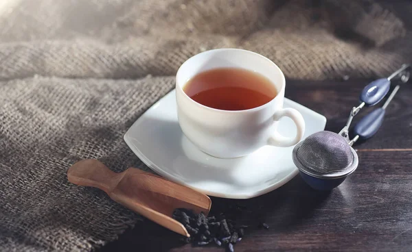 Brewed tea on a serving table — Stock Photo, Image