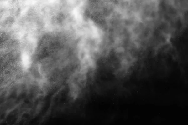 En ström av vatten och ett moln av droppar — Stockfoto