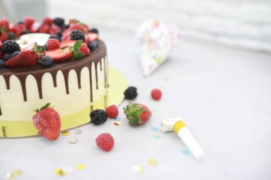 Şekerleme aromalı kek bir tatil için