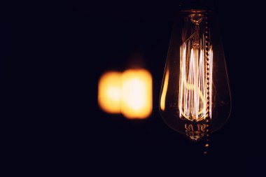 Tungsten filamentli lambalar. Edison'un ampulü. Filament fila