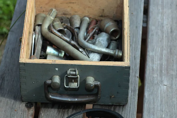 Schrauben Und Bolzen Einer Box — Stockfoto