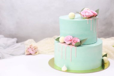 Şekerleme aromalı kek bir tatil için