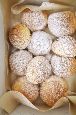 Şekerleme aromalı kek bir tatil için